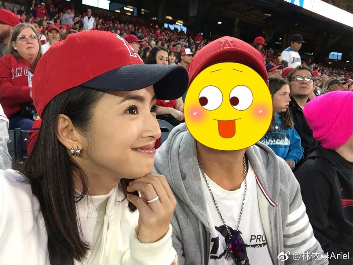 結婚6年的幸福人妻林依晨最近傳出與老公林于超婚變的傳聞