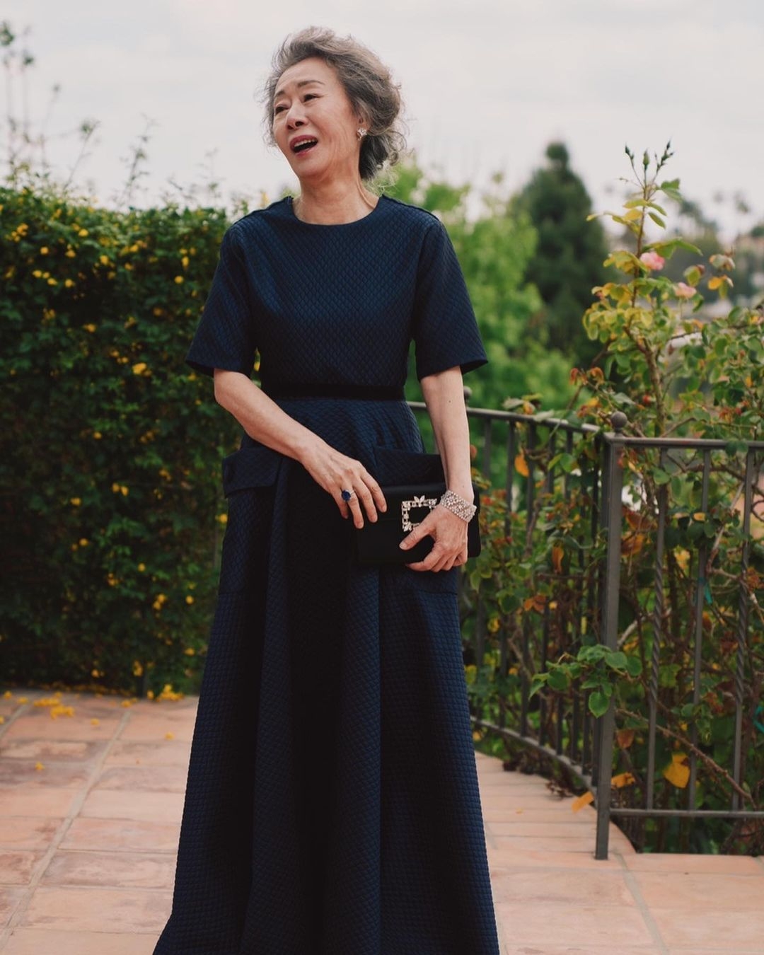 【奧斯卡2021】73歲尹汝貞成首位韓演員奪「女配角獎」!超流利英文,曾因丈夫出軌離婚被指「失敗女人」