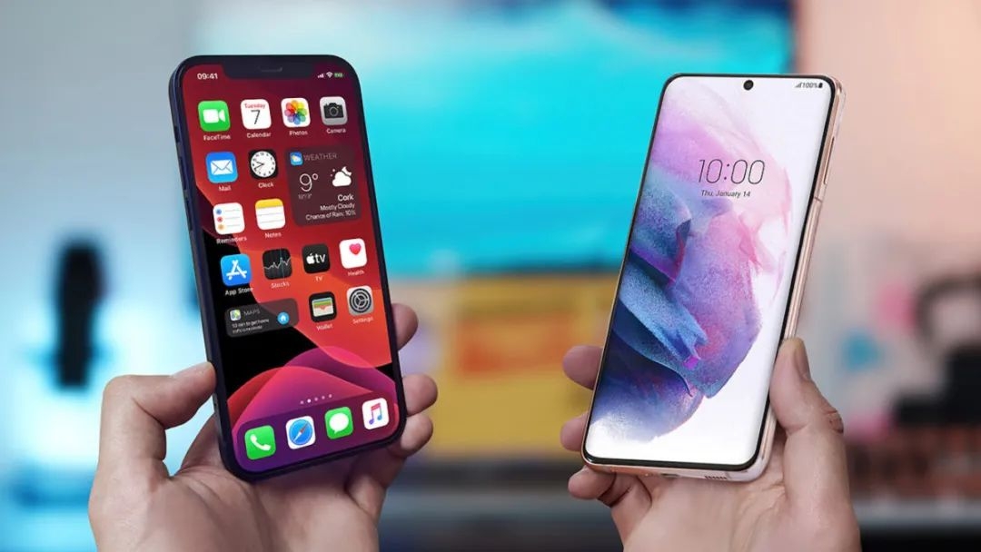 【iPhone SE Plus/SE 3】SE系列一向都是走親民路線的,所以外界推算的價位約為 499 美元 (64GB) 起(約港幣$3,880)
