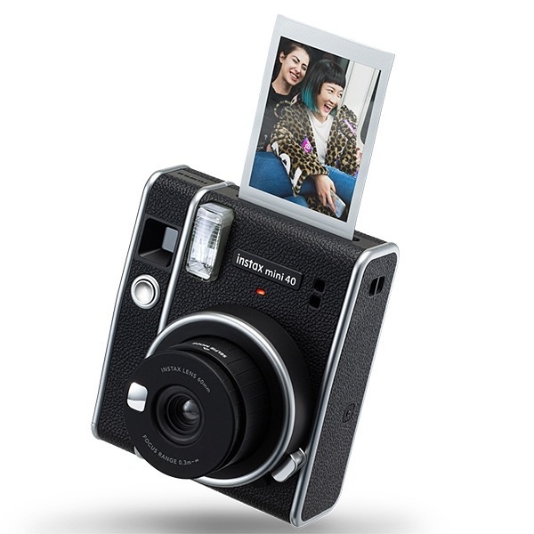 全黑「即影即有」Instax mini40登場!高級皮革材質,絕美復古外形超心動