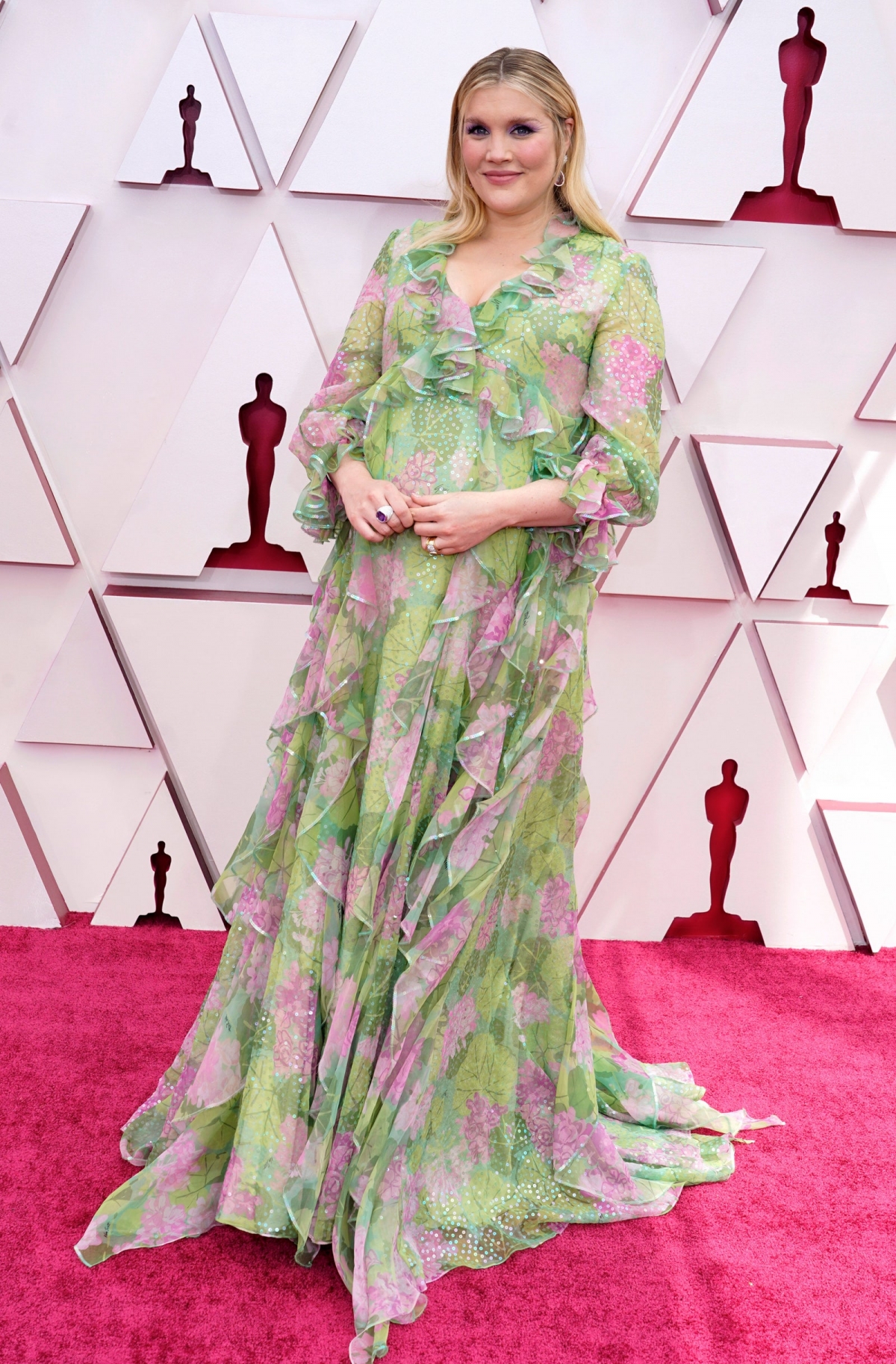 【奧斯卡2021】Olivia Colman女明星紅毯穿搭