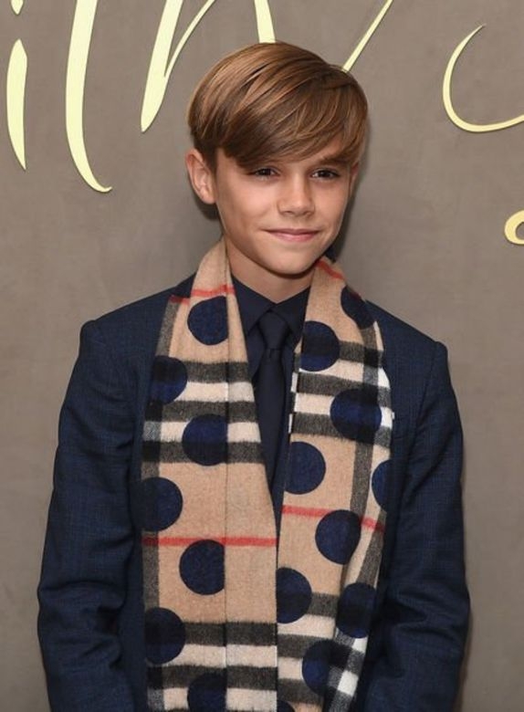 國萬人迷碧咸(David Beckham)二子(Romeo Beckham)已踏入18歲,外型變得更成熟帥氣