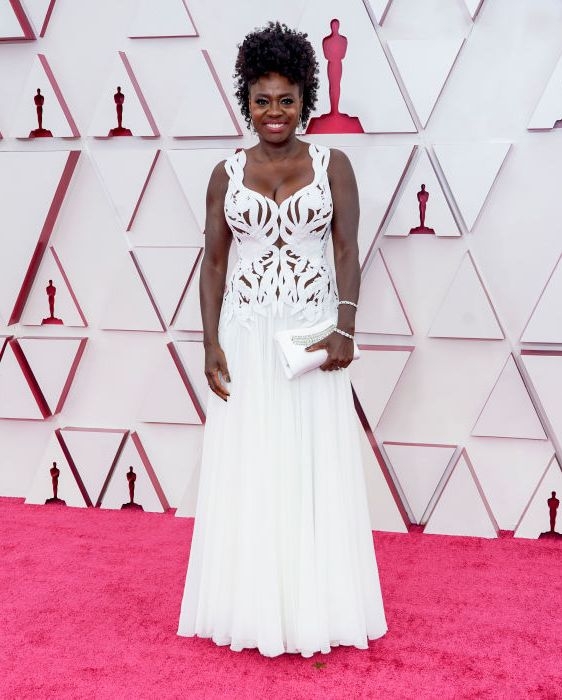 【奧斯卡2021】Viola Davis女明星紅毯穿搭