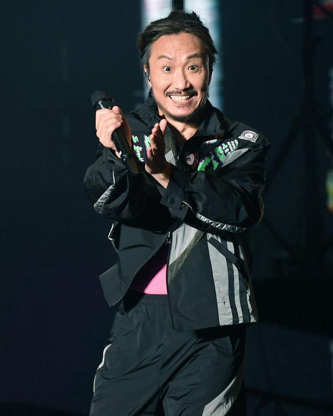 鄭中基演唱會捐贈價值132萬、1500張門票,免費請弱勢家庭睇騷,獲封「真暖男爸爸」