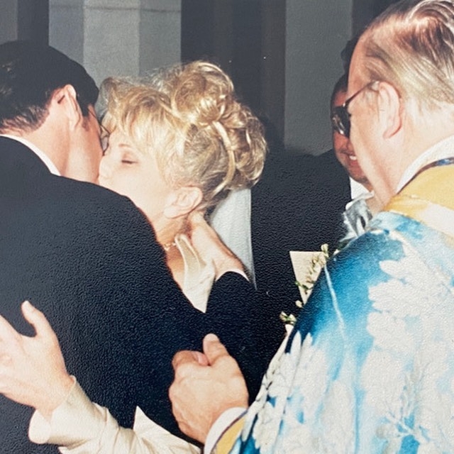 零緋聞好男人!「狼人」Hugh Jackman結婚25週年曬婚照,深情發放愛的宣言:跟你結婚像呼吸般自然