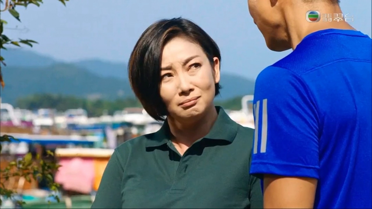 TVB老牌演員王綺琴曾經在拍劇時,拍下在山路駕駛一幕發生車禍