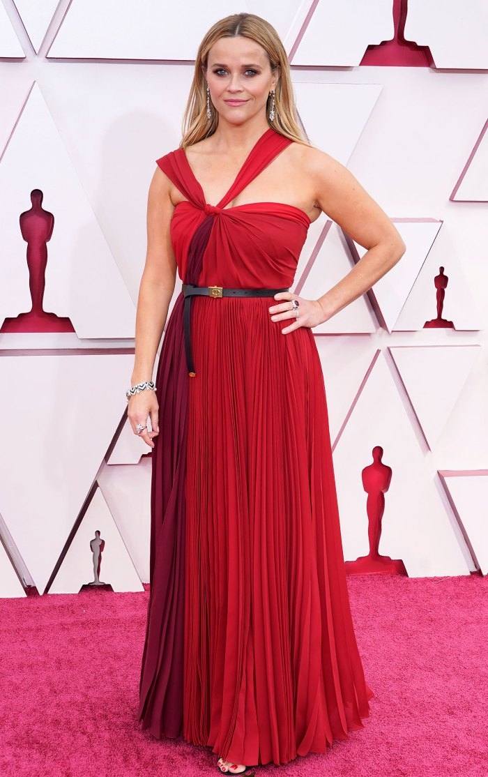 【奧斯卡2021】Reese Witherspoon女明星紅毯穿搭