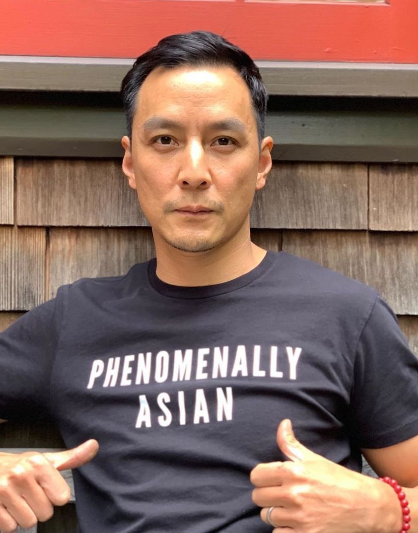 46歲的男神吳彥祖(Daniel)近年經常被指顏值崩壞,特別是髮線有向上移的問題,上年低炒自拍時更現明顯雙下巴