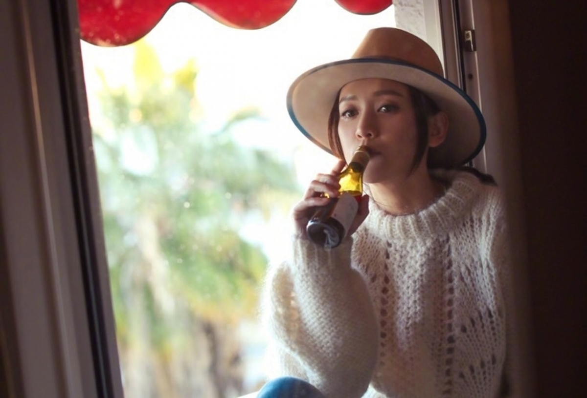 台灣女星陳喬恩在幾年前駕駛時違例衝燈,更被發現醉駕