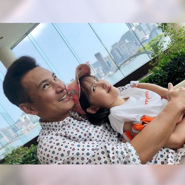 Tania盡得美貌遺傳,眼睛就比較像林文龍