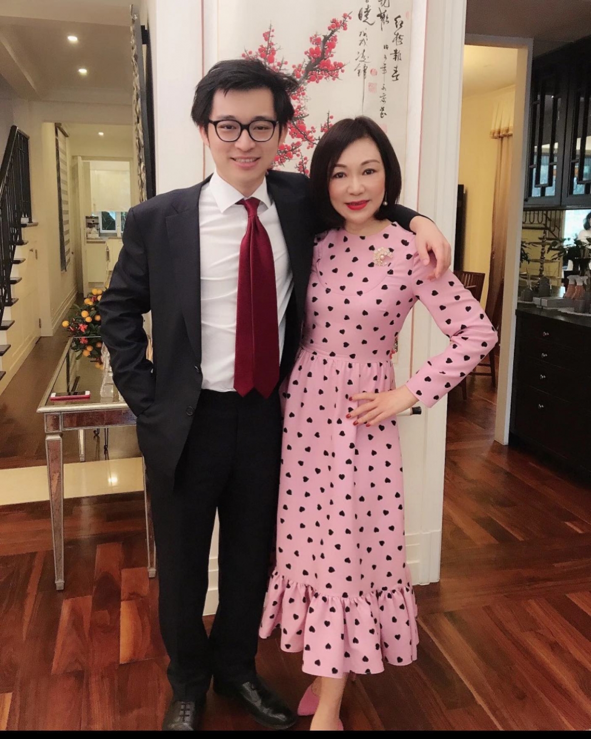 網民紛紛給予林作秘書人選建議,認為真心傾慕他的就只有他媽媽王莉妮