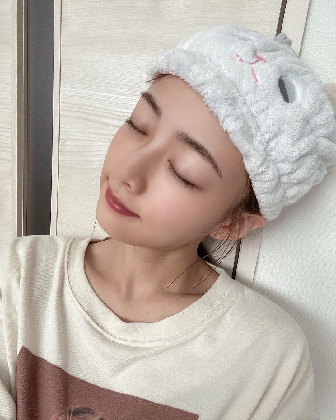 想肌膚喝飽水但又懶得每天敷面膜？濕敷絕對是各位懶女生的最佳選擇，敷對了效果更好比日日勤敷面膜！想知道濕敷Dos and don'ts？