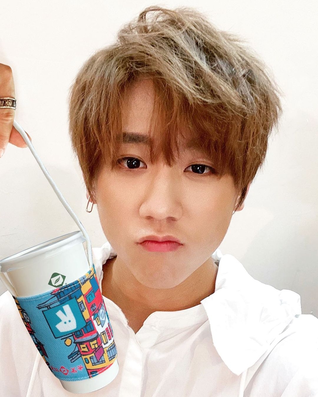 姜濤每次出席活動時，看到有「姜糖」在，得知他們長時間等候偶像辛苦，所以都會盡可能走近粉絲。