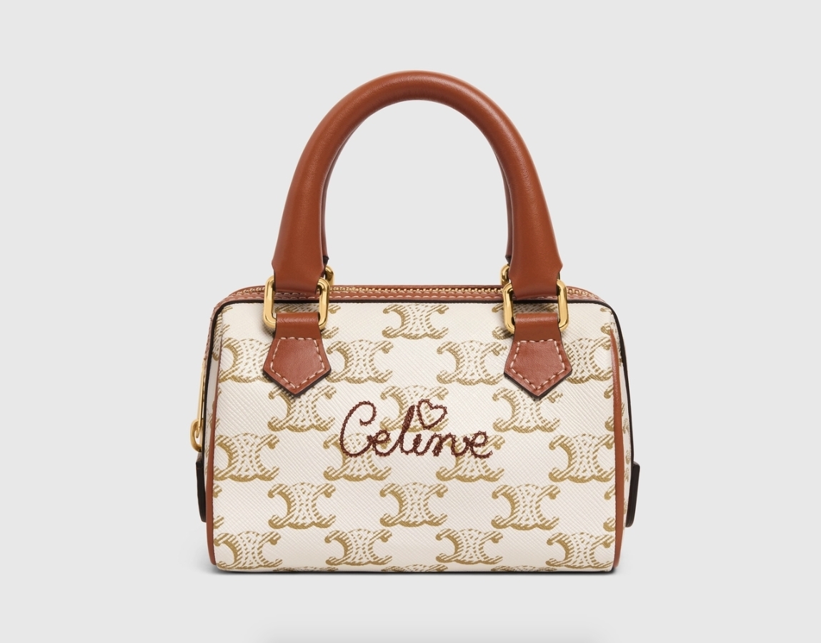 【CELINE手袋2021】520限定愛心刺繡款/奶油白色老花Triomphe Canvas手袋【CELINE手袋2021】520限定愛心刺繡款/奶油白色老花Triomphe Canva手袋