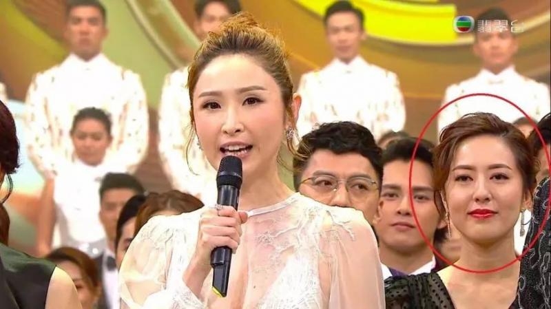 唐詩詠和其他TVB藝人一樣積極發展內地市場,她在大陸社交平台抖音就拍攝了一條短片。