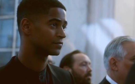 如今的Alfred Enoch,已經長到193cm高,更是一位劍橋高材生,現年32繼續留在演藝圈發展