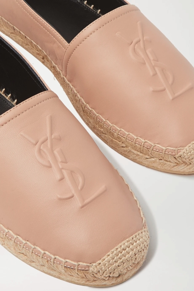 【名牌草編鞋2021】夏日必備的法式優雅「懶人鞋」!網購Loewe/Chloe/YSL 6大清爽又舒服新鞋款