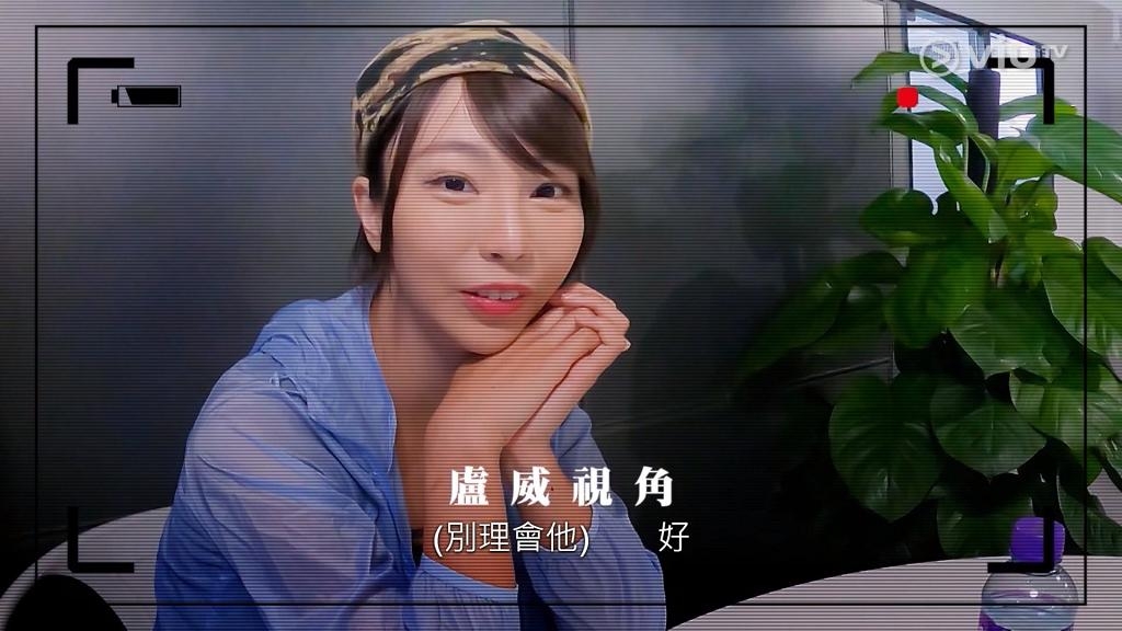 24歲Zoe原來是一名模特兒及紋身師,在IG不時大方分享性感照片福利,成為新一代宅男女神!