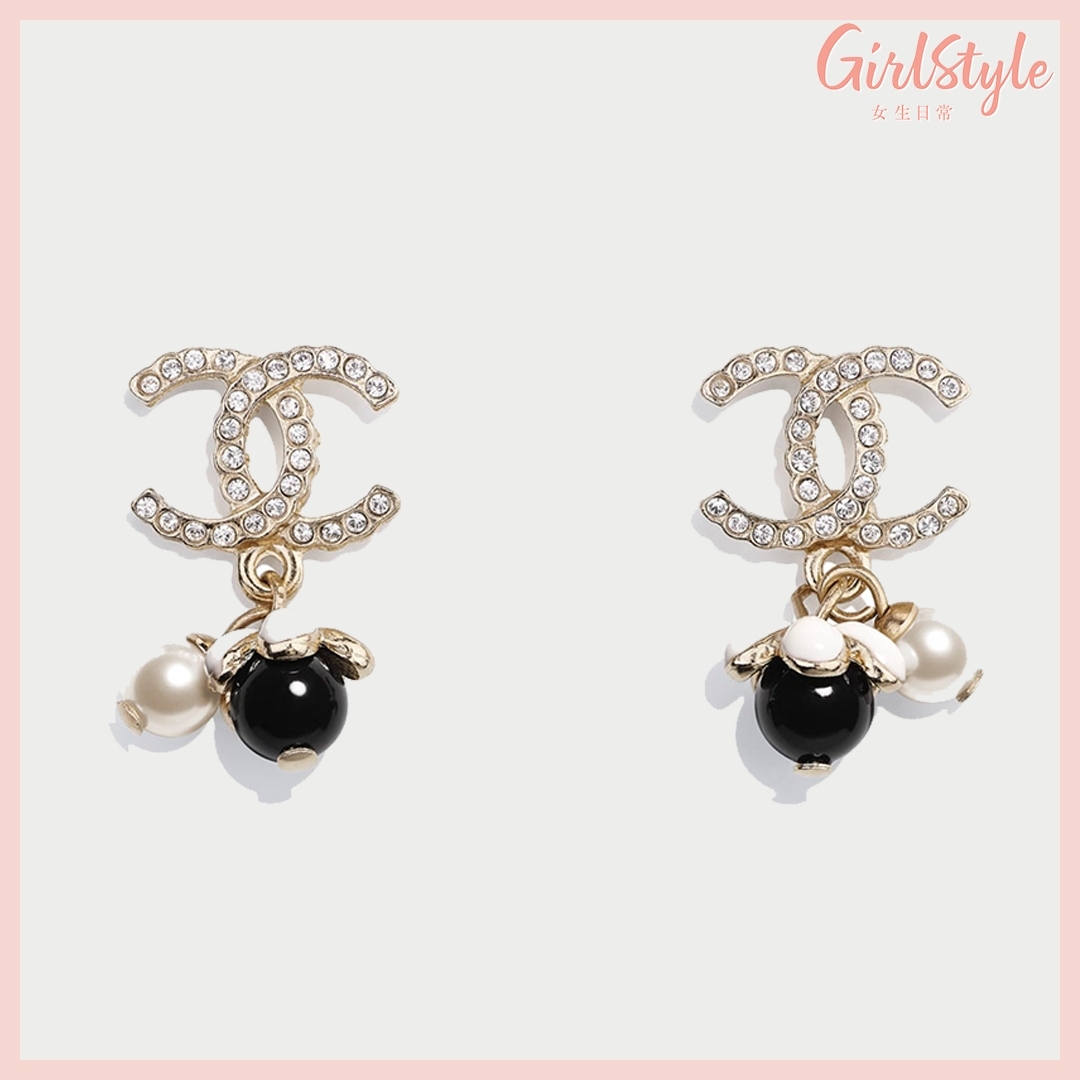 【名牌飾品2021】Chanel 綴鑽石、水晶金屬耳環