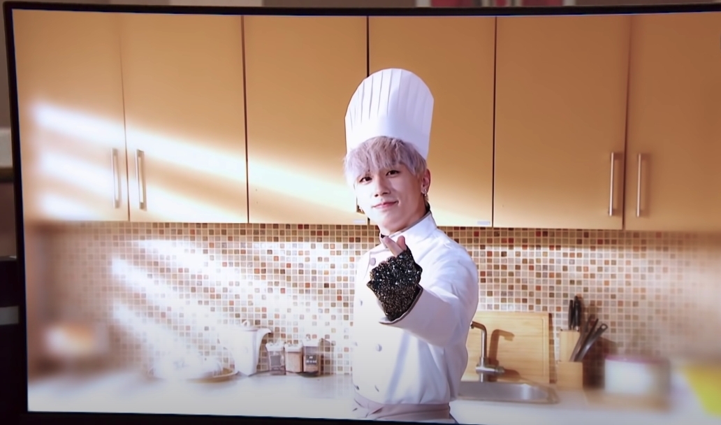 除了「姜濤不紅、天理不容」和粉絲「姜糖」相似之外，「葱頭」一角還有不少和姜濤的相似點！