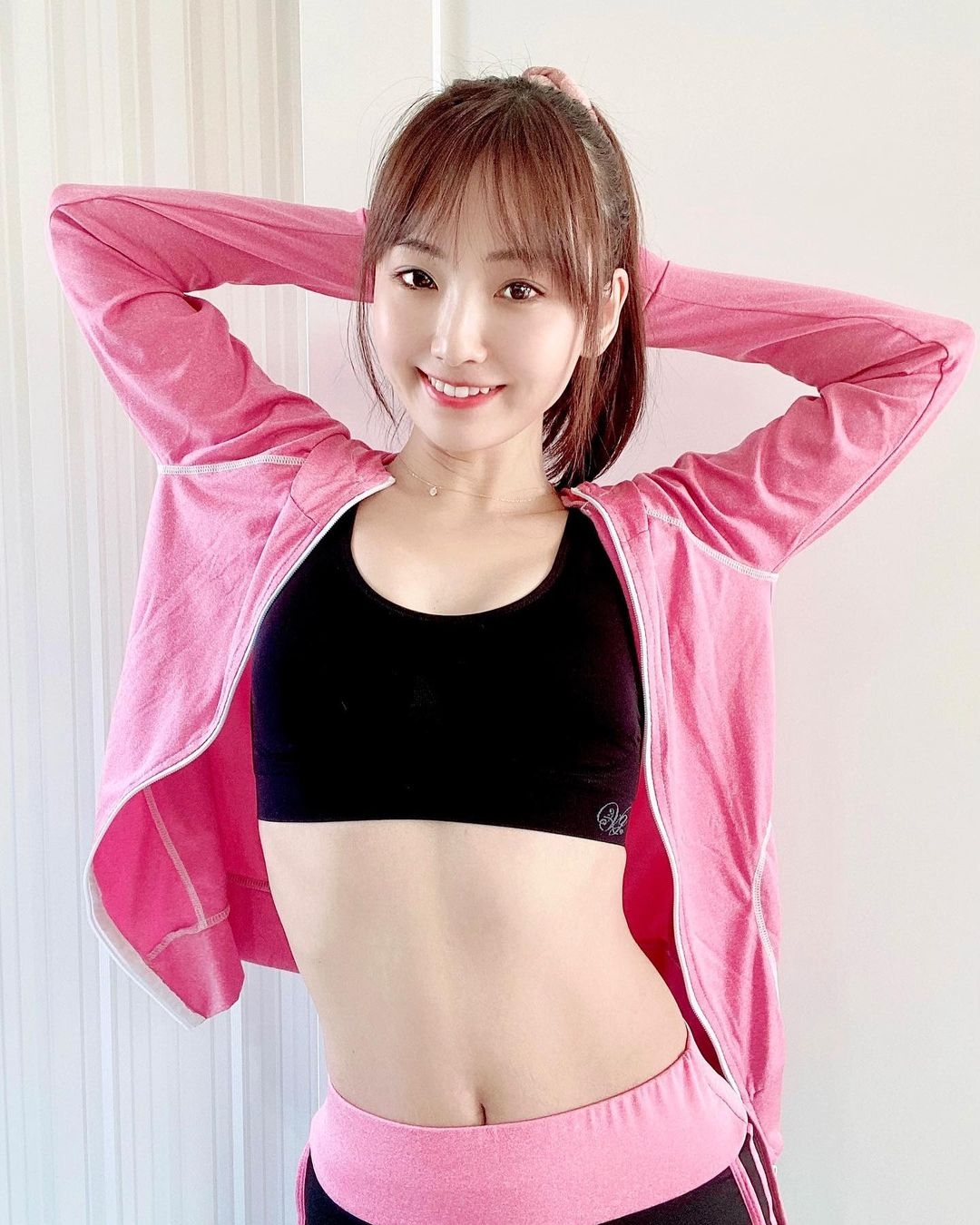 川端步Ayumi Kawabata美魔女母女