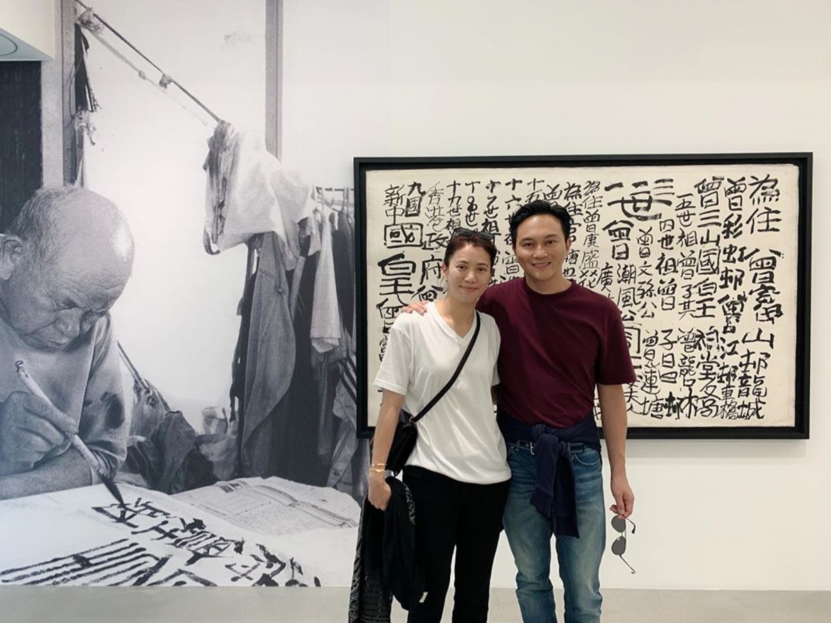 Chilam會做相關資料搜集了解到同畫家的畫風，更會親自去看畫作拍賣會，不時都和老婆一同去逛藝術展覽