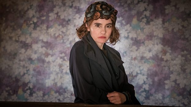 Shirley Henderson 在1996年拍攝《猜火車》受到矚目,後來因飾演《哈利波特》中「愛哭鬼」麥朵而人氣急升