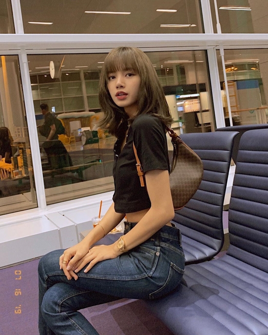 Blackpink Lisa大熱捧紅！Celine成年輕女生愛牌