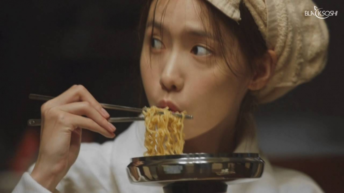 女友煮即食麵成品變「糊仔」