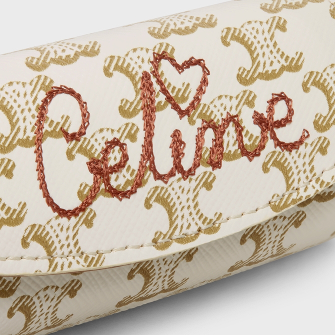 【CELINE手袋2021】520限定愛心刺繡款/奶油白色老花Triomphe Canvas手袋【CELINE手袋2021】520限定愛心刺繡款/奶油白色老花Triomphe Canva手袋