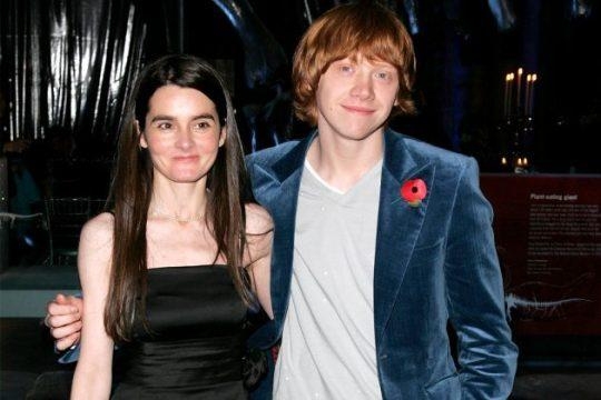 哈利波特|愛哭鬼Shirley Henderson與「榮恩」Rupert Grint 同框合體,拍攝BBC電視劇《The ABC Murders》