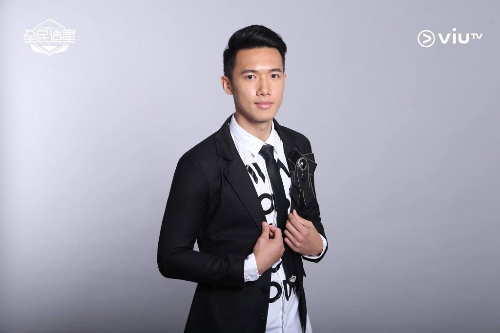 Mirror Stanley邱士縉當年的造型照把頭髮全gel起，已散發出星味！