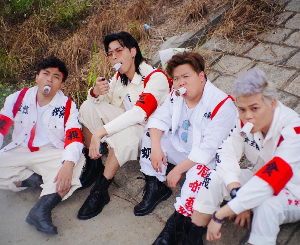 雖然 Mike導作風一向低調，不過卻因為《ERROR遊》系列以及《ERROR自肥企画》而人氣急升，