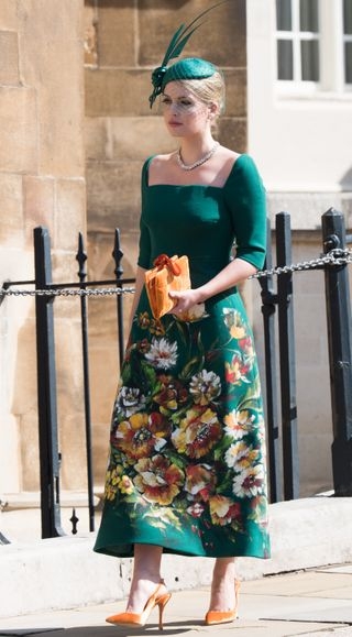 英國王室|Kitty Spencer 的爸爸Charles Spencer 是英國第九代史賓塞伯爵,亦是戴安娜王妃的弟弟以及威廉、哈利王子的舅舅