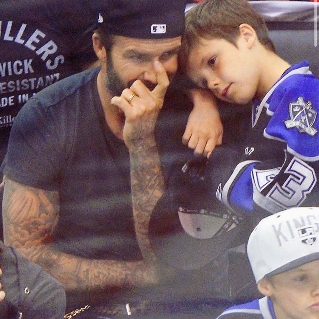 Cruz Beckham 從小就已經被外界稱是四子女中長得最似爸爸碧咸David Beckham,俊朗的臉孔,魅力十足的電眼