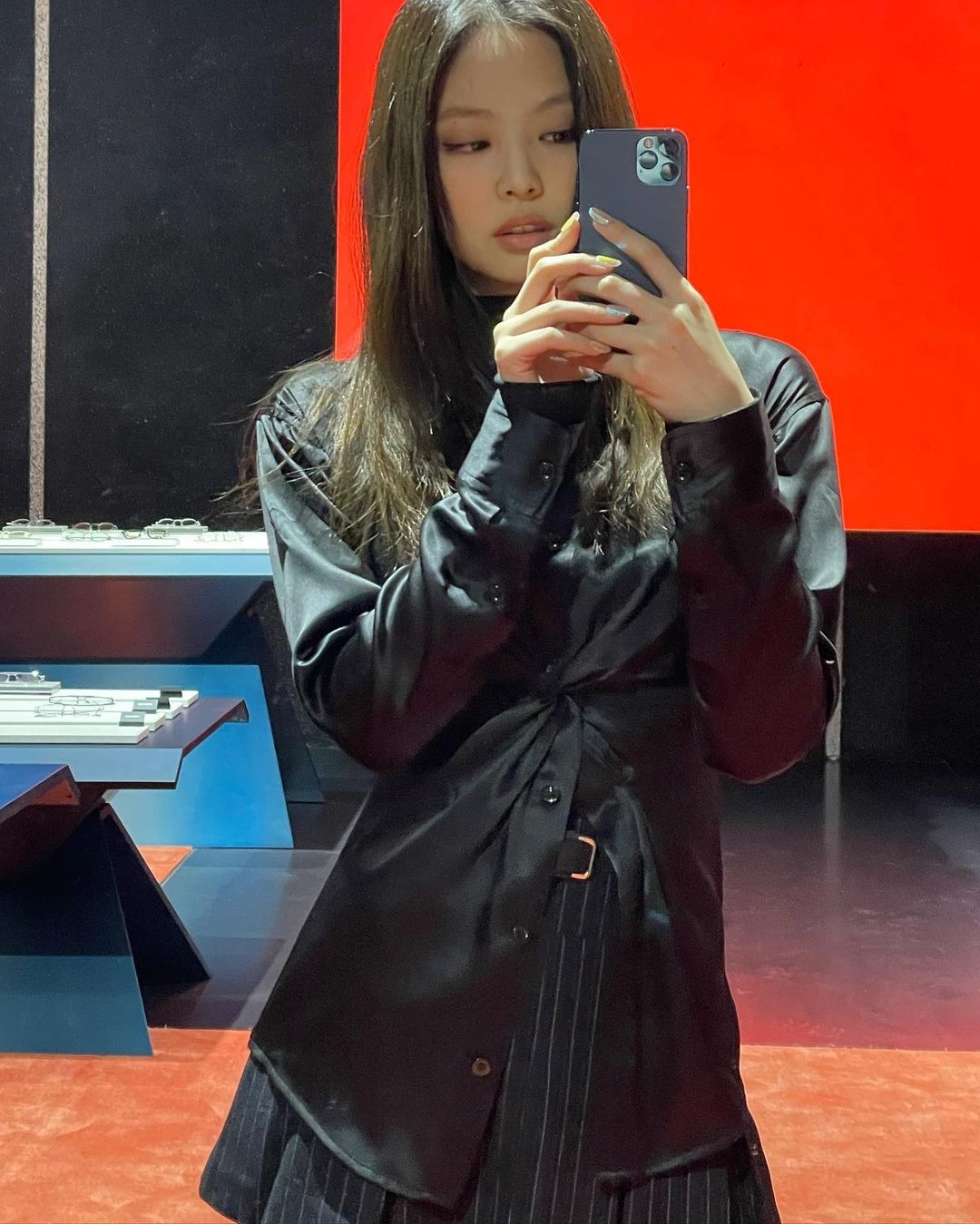 韓國大熱「極光美甲」Blackpink Jennie都愛!清涼配色X炫目彩光極吸引