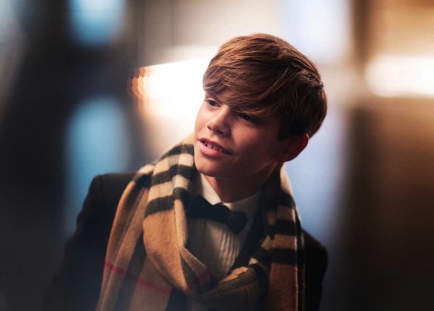 12 歲就獲 Burberry 賞識成為廣告代言人的romeobeckham