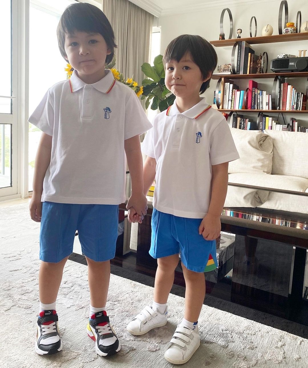 混血兒星二代|周汶錡Kathy與老公Julien Lepeu兩位仔仔 Jacques 和 Avner 穿上校服及訊動服的樣子像是小校草般,超吸睛!