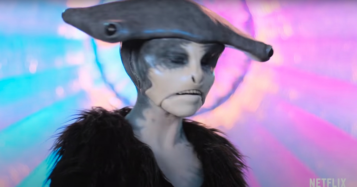 妝效像真得似得無法想像到本人的真實容貌。不少網民都指節目組對於參加者十分不公,因為有幾位的裝扮特別美,當中海豚、外星人、鯨鯊