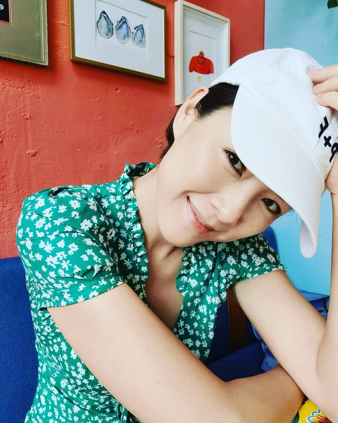陳豪老婆陳茵媺帶著子女出外時,就被拍到揹著一個價值超過 10 萬的愛馬仕 Hermès 背囊