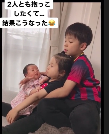 最近他們的家庭再添了一子!兩兄妹的感情反而更加牢固,妹妹沒有妒忌更和哥哥一起學會照顧弟弟,