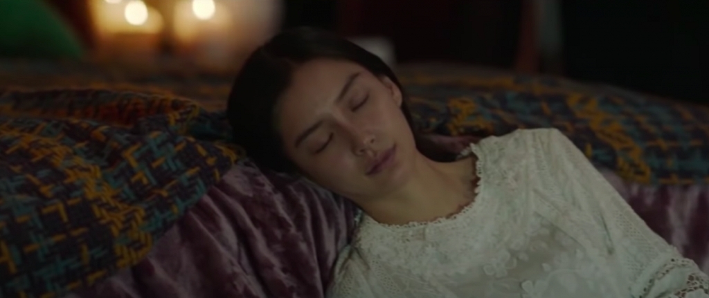 Angelababy楊穎演技|在《摩天大樓》中,Angelababy 飾演美女咖啡店店長「鍾美寶」