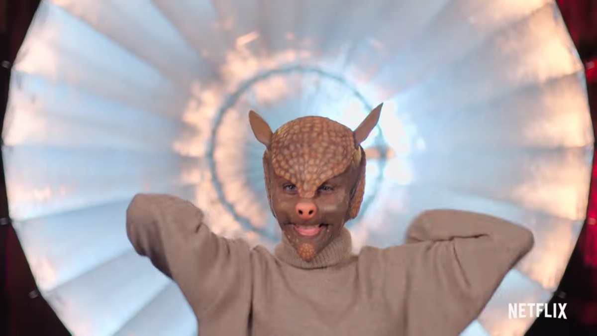 《Sexy Beasts》讓素人參加者不論美醜,統統都化身成為不同的野獸,包括有牛、鯨鯊、昆蟲、惡魔、稻草人等角色