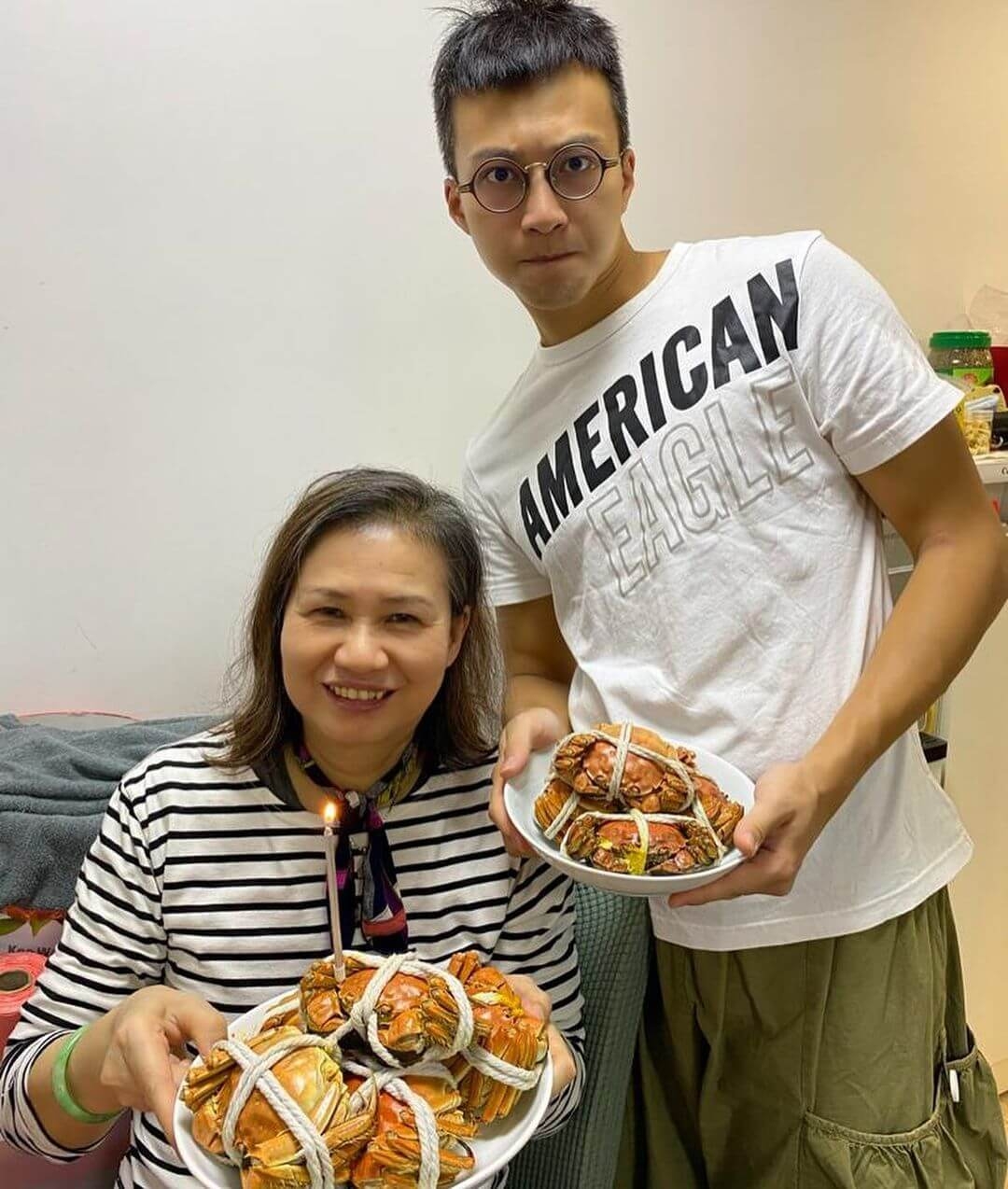 吳業坤再有新作:我有個壞壞哋嘅“Mom”,wifi變wife/懷念變懷疑,藝人爆笑錯字大全