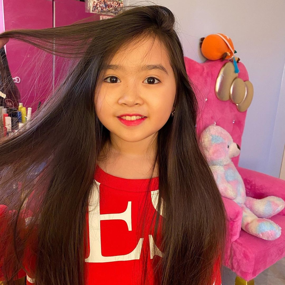 混血女孩 Breanna Youn