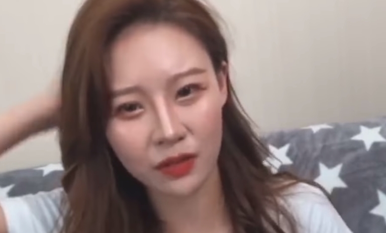 溫婉對自己十分有信心，刻意不打開美顏，所以對於網民的詢問感到一頭冒水，