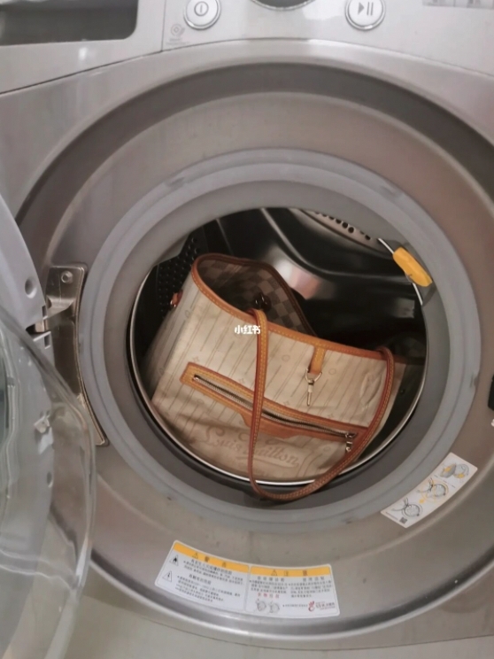 洗名牌手袋, LV袋洗衣機, 洗lv袋, 名牌手袋保養