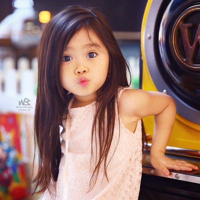 混血女孩 Breanna Youn