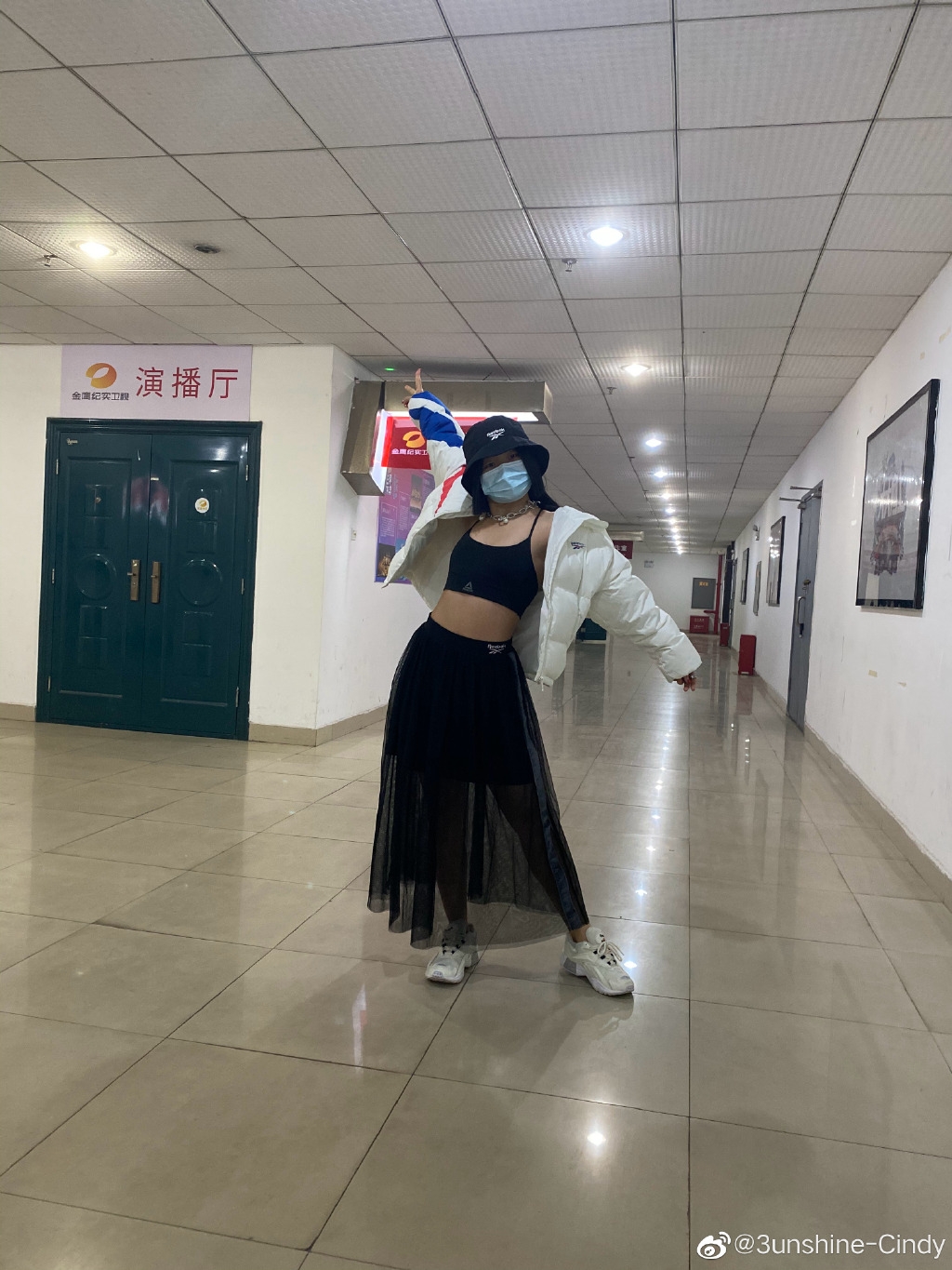 內地「最醜女團」女星 3unshine Cindy