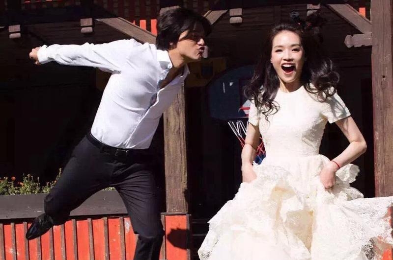 舒淇與馮德倫結婚5年感情穩定,當年爆出的婚訊讓大眾甚為驚訝,最近她才在綜藝節目上親解二人相識20年才走在一起的原因。舒淇坦言當年輕時曾「看不上他」